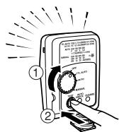 OLYMPUS PFL-01 - Checking the batteries - 2
