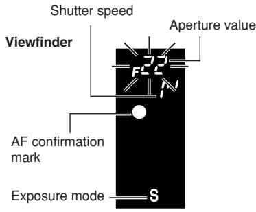 OLYMPUS CAMEDIA E-300 - Press the shutter button halfway. - 3