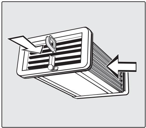 MIELE T 7644 C - Cleaning the condenser unit - 5
