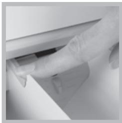 INDESIT WIXXL126 - Καθαρισμός του συρταριού απορρυπαντικών και των θηκών του - 1
