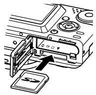 CASIO EX-P600 - To insert a memory card into the camera - 2