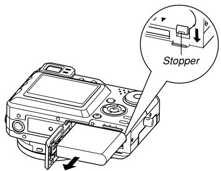 CASIO EX-P600 - To remove the battery - 1