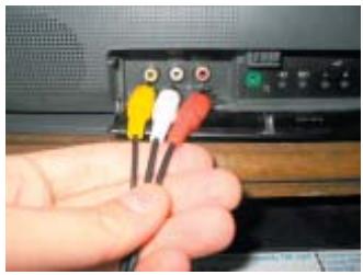 ARCHOS AV400/PMA400 TV CRADLE - Connection ③: the audio-visual output (AV Out) - 1