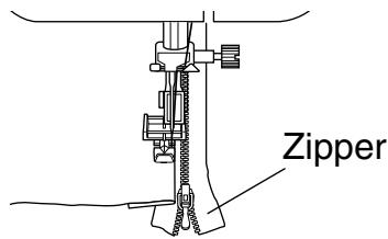 TOYOTA SPB15 - Sewing the left side of the zipper - 4