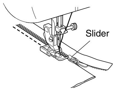 TOYOTA SPB15 - Sewing the left side of the zipper - 6