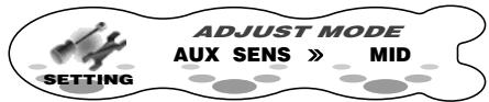 CLARION DXZ948RMP - Ajuste o;nivel de entrada (AUX SENS) de audio externo (AUX mode) - 1