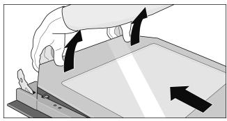 NEFF U15E42S0GB - Removing the door panel - 1
