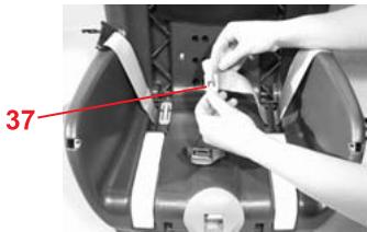 BRITAX KING PLUS - Démontage des sangles - 4