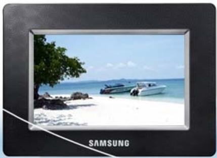 SAMSUNG SPF-105V - Connecting a Memory Card - 2