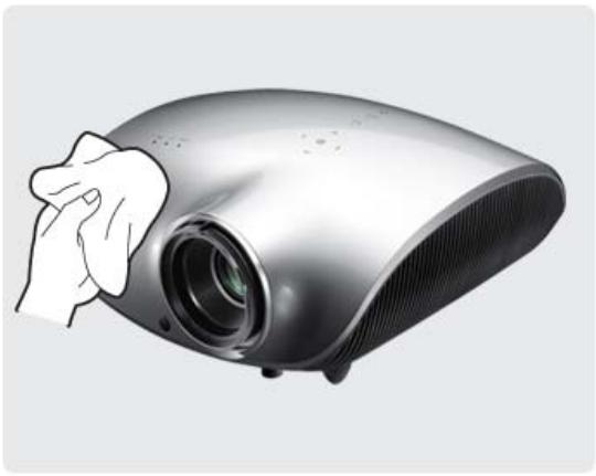 SAMSUNG SP-D400 - To clean the exterior and lens of the projector - 1