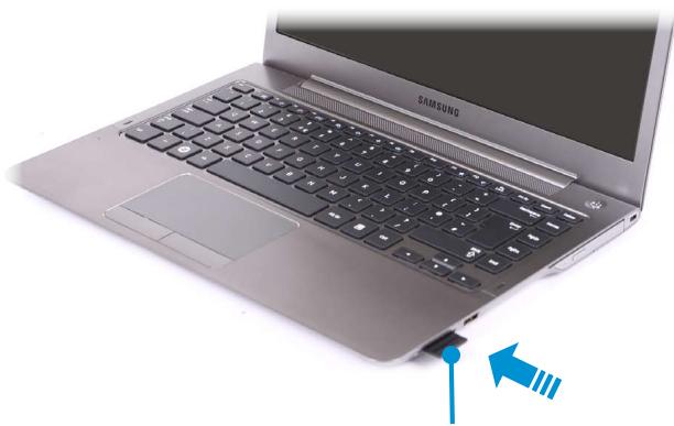 SAMSUNG NP540U3C - Using the card - 2