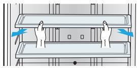 SAMSUNG SR448EW - REMOVING THE REFRIGERATOR ACCESSORIES - 2