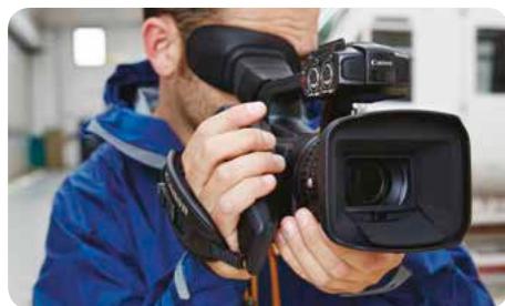 CANON XF205/XF200 RANGE BROCHURE - Superior handling and ease of use - 2