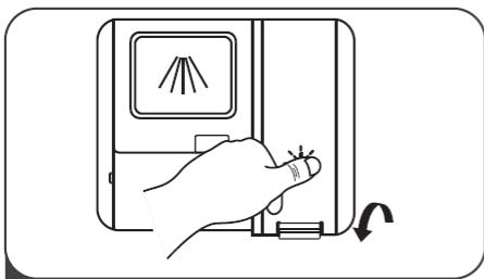 THOMSON TDW1444BWH - Remplissage du distributeur de liquide de rinçage - 2