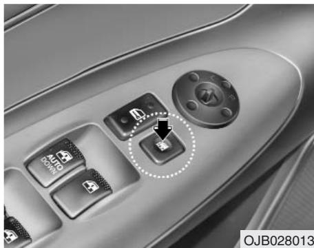 KIA RIO - Ouverture de la fenêtre électrique (fenêtre du conducteur, selon l'équipement) - 1