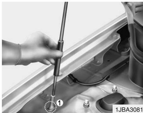 KIA RIO - Ouverture du capot : - 2