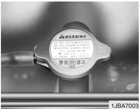 KIA RIO - Ajouter du liquide de refroidissement - 1