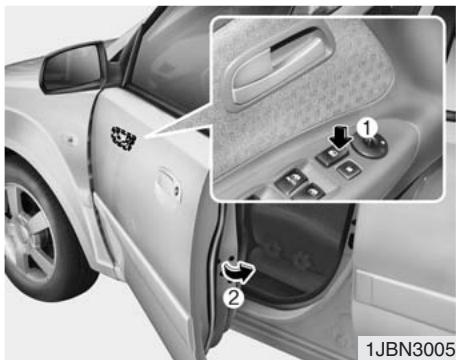 KIA RIO - Fonctionnement du verrouillage des portes à partir de l'extérieur du véhicule - 1