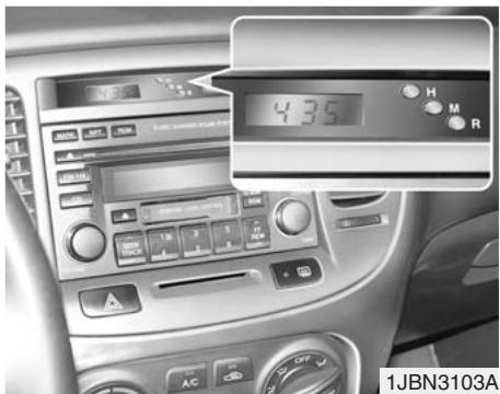 KIA RIO - Prise de courant (selon l'équipement) - 1