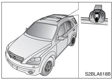 KIA SORENTO - Porte-bagages de TOIT (SELON l'équipement) - 1