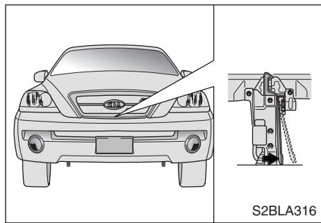 KIA SORENTO - Ouverture de la vitre du hayon arrêtée - 2
