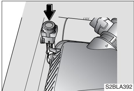 KIA SORENTO - Interrupteur automatique d'alimentation en carburant - 1