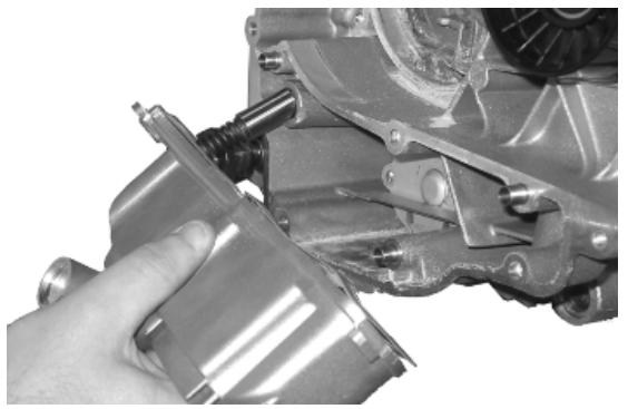 PIAGGIO X7 - Removing the oil sump - 2