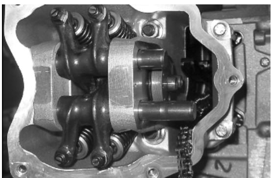 PIAGGIO X7 - Removing the cam shaft - 2
