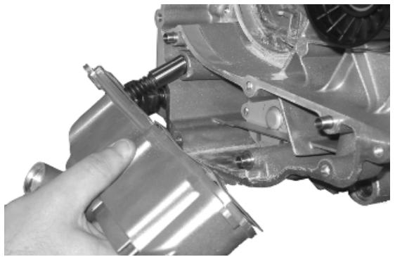 PIAGGIO X7 - Refitting the oil sump - 1