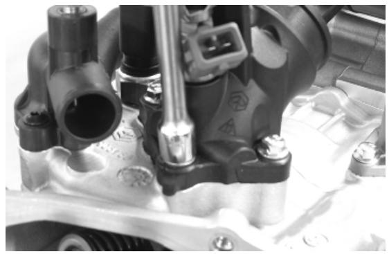 PIAGGIO X7 - Removing the intake manifold - 1