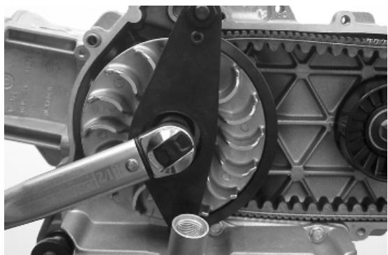 PIAGGIO X7 - Refitting the driving pulley - 3