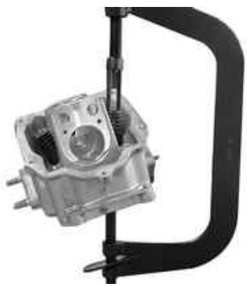 PIAGGIO X7 - Refitting the valves - 2