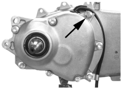 PIAGGIO X7 - Refitting the ub cover - 2