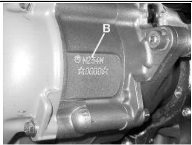 PIAGGIO X9 EVOLUTION - Opening the saddle (01_36, 01_37) - 2
