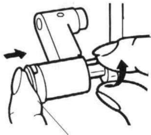 SINGER 14SH654 - Permettre le couteau mobile en position de travail - 2
