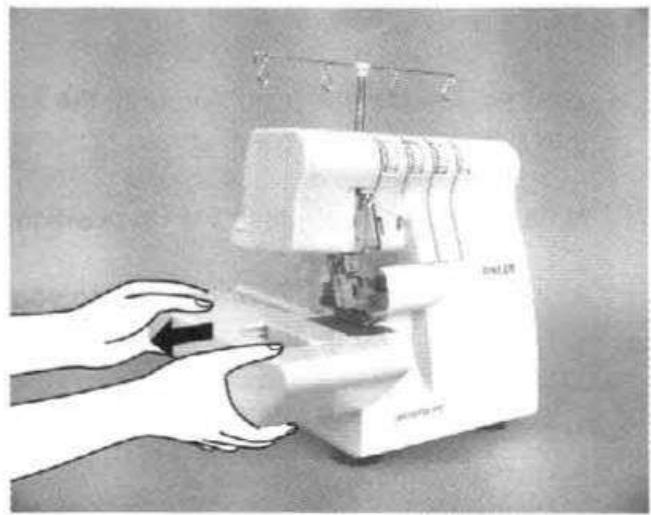 SINGER 14SH654 - Pour remettre la plaque de tissu - 2
