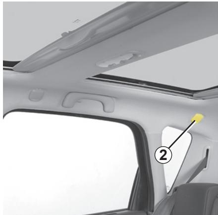 RENAULT SCENIC II - Pose du filet de séparation derrière les sièges avant - 1