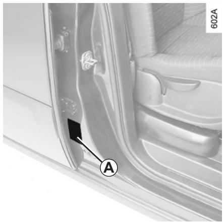 RENAULT ESPACE 4 2010 - PLAQUES D'IDENTIFICATION VÉHICULE - 1