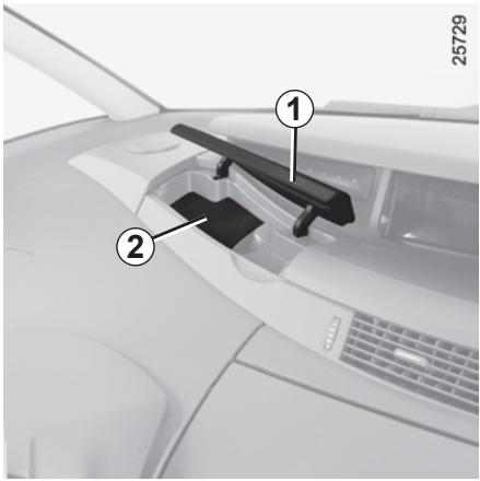 RENAULT ESPACE 4 2010 - FUSIBLES (1/2) - 1