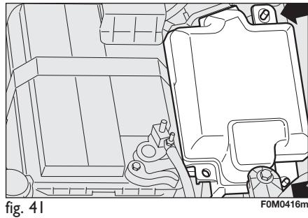 FIAT PUNTO - Centrale compartiment moteur fig. 42 - 1