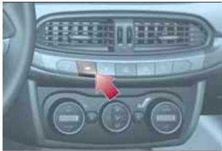FIAT TIPO - Ouverture du hayon du coffre - 1