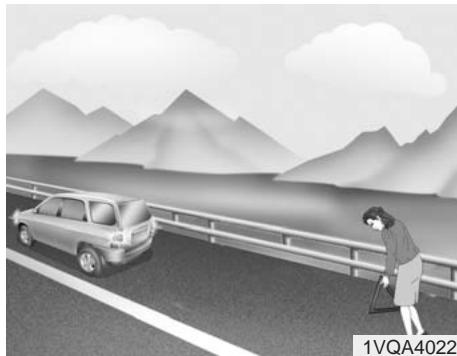 HYUNDAI IX35 - Retrait et rangement de la roue de secours - 1