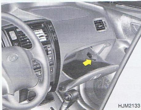 HYUNDAI TUCSON - Changement du filtre de la climatisation - 1
