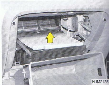 HYUNDAI TUCSON - Changement du filtre de la climatisation - 4