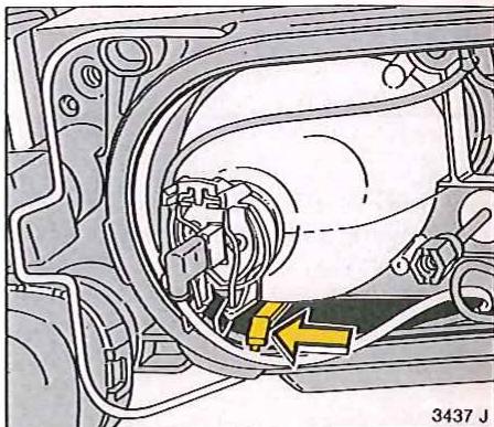 OPEL CALIBRA - Éclairage du compartiment-moteur - 1