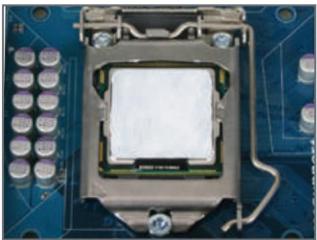 GIGABYTE GA-H55M-S2 - 1-3-2 Installation du refroidisseur de processeur - 1