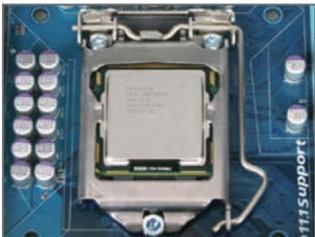 GIGABYTE GA-H55M-S2 - 1-3-1 Installation du processeur - 6