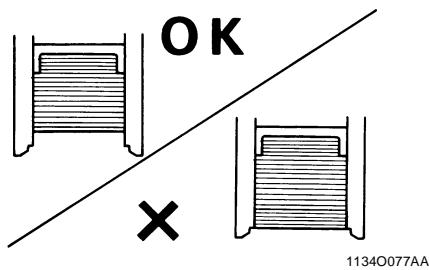 KONICA MINOLTA CF911P - Remplacement de la cartouche d'agrafes - 4