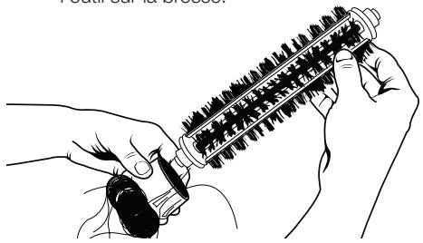 IROBOT ROOMBA 632 - Nettoyez les brosses du roomba. - 5