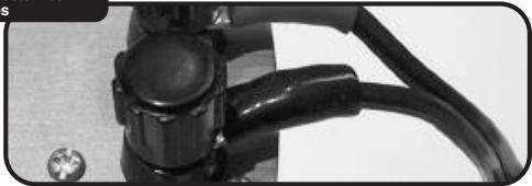 COBRA CPI850C - Pour connecter les câbles entre le convertisseur et la batterie : - 2